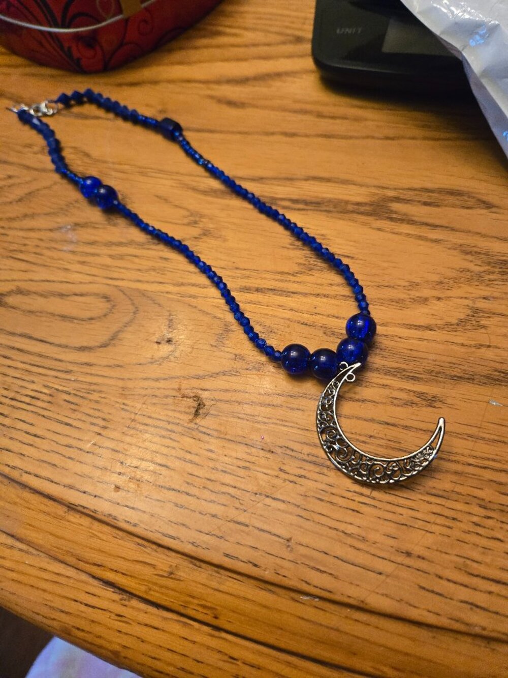 Metal moon necklace